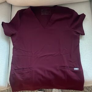 FIGS 3 Pocket Scrub Top